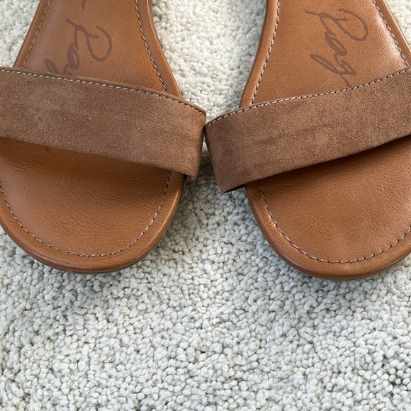 American Rag Sandal - Picture 7 of 11